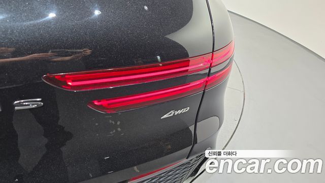 Genesis GV70 2021 — photo 9