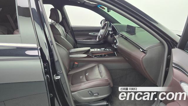 Genesis GV70 2021 — photo 16