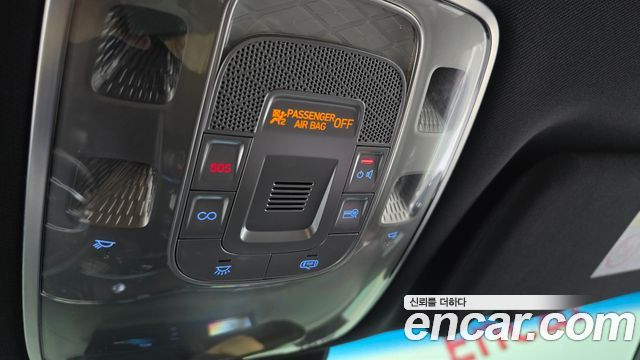 Genesis GV70 2021 — photo 29
