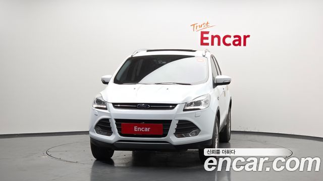 Ford Kuga 2016 — photo 3