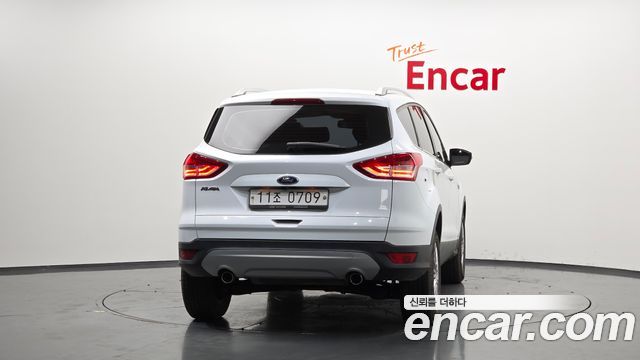 Ford Kuga 2016 — photo 4