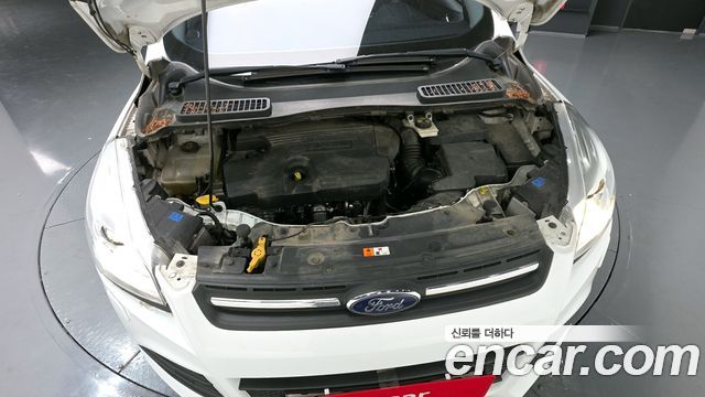 Ford Kuga 2016 — photo 6