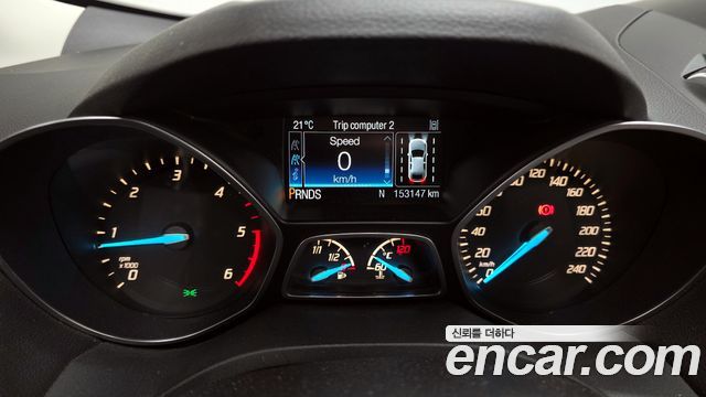 Ford Kuga 2016 — photo 8