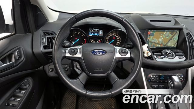Ford Kuga 2016 — photo 13