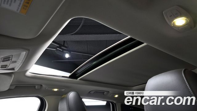 Ford Kuga 2016 — photo 19