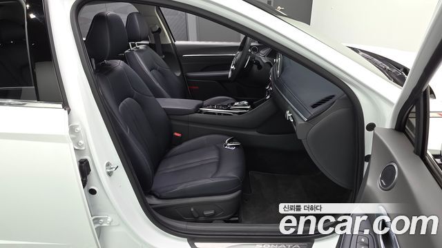 Hyundai Sonata 2020 — photo 16