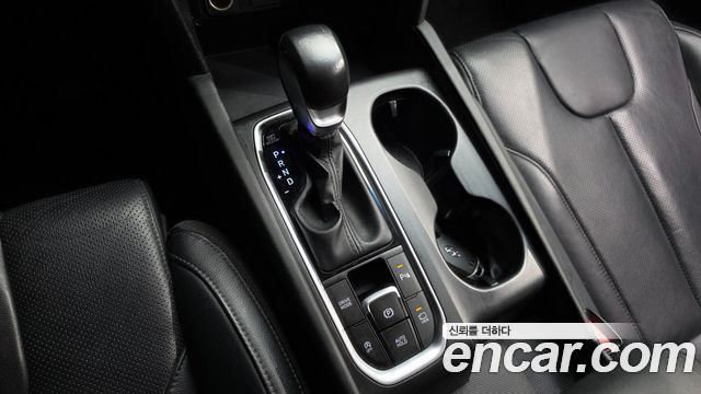 Hyundai Santafe 2019 — photo 12