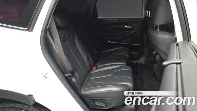 Hyundai Santafe 2019 — photo 18