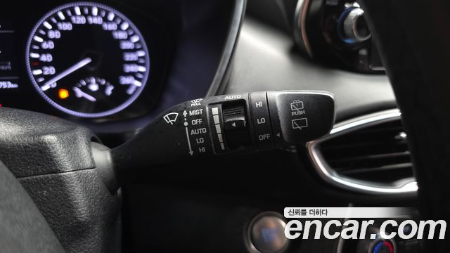 Hyundai Santafe 2019 — photo 23
