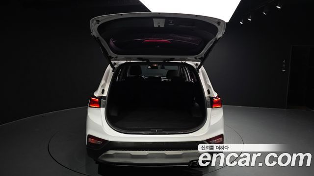 Hyundai Santafe 2019 — photo 26