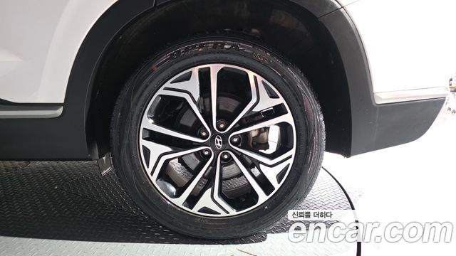 Hyundai Santafe 2019 — photo 7