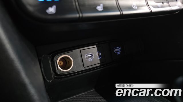 Hyundai Santafe 2019 — photo 16