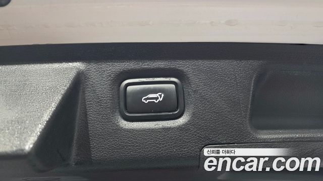 Hyundai Santafe 2019 — photo 37