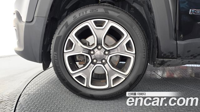 Jeep Renegade 2017 — photo 5