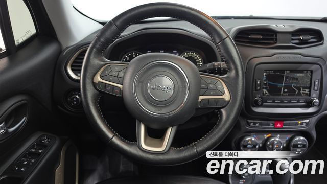 Jeep Renegade 2017 — photo 12