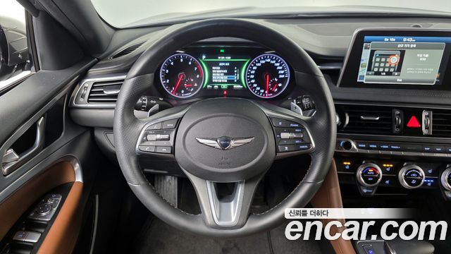 Genesis G70 2018 — photo 14