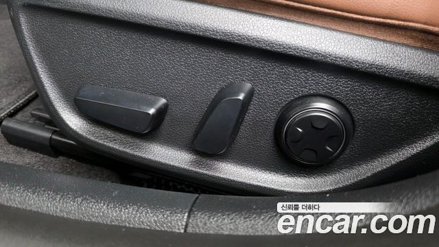 Genesis G70 2018 — photo 16