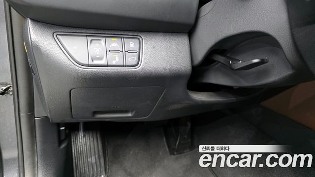 Genesis G70 2018 — photo 20