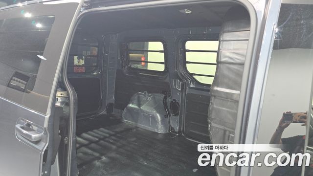 Hyundai Staria 2023 — photo 17