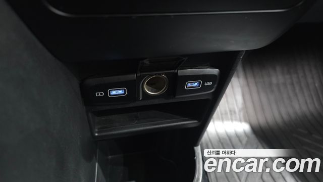 Hyundai Staria 2023 — photo 19