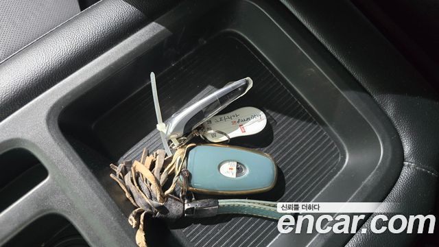 Hyundai Staria 2023 — photo 23