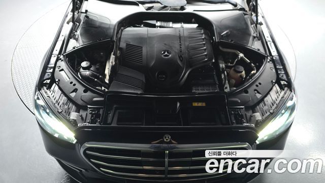 Mercedes-Benz S-Class 2022 — photo 6