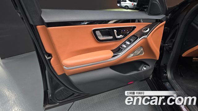 Mercedes-Benz S-Class 2022 — photo 14