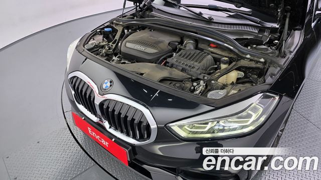 BMW 1-Series 2021 — photo 6