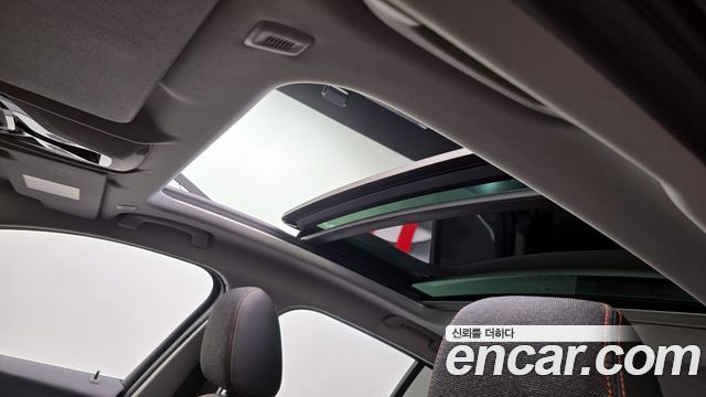 BMW 1-Series 2021 — photo 22