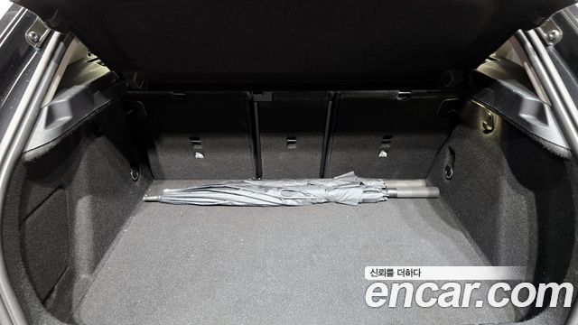 BMW 1-Series 2021 — photo 27