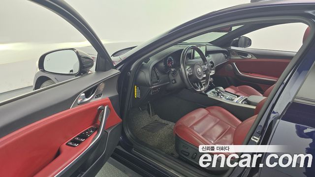 Kia Stinger 2019 — photo 10