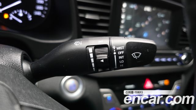 Hyundai AVANTE 2016 — photo 27