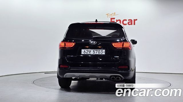 Kia Sorento 2018 — photo 4