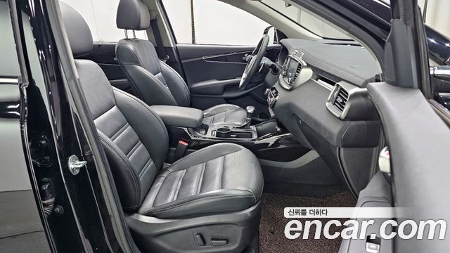 Kia Sorento 2018 — photo 16