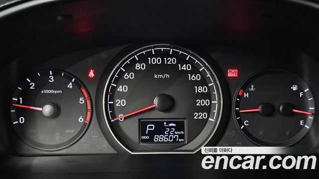 Hyundai Starex 2017 — photo 8
