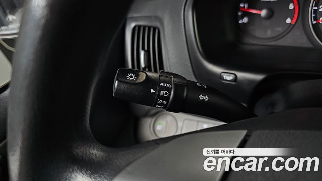 Hyundai Starex 2017 — photo 14