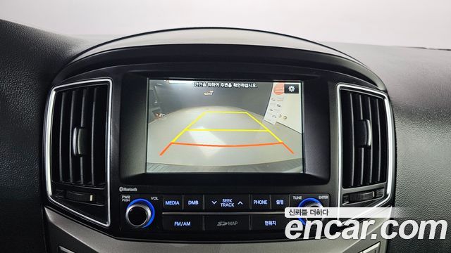Hyundai Starex 2017 — photo 17