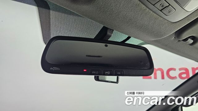 Hyundai Starex 2017 — photo 19