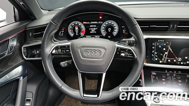 Audi A6 2021 — photo 18