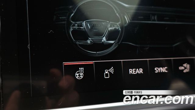 Audi A6 2021 — photo 28