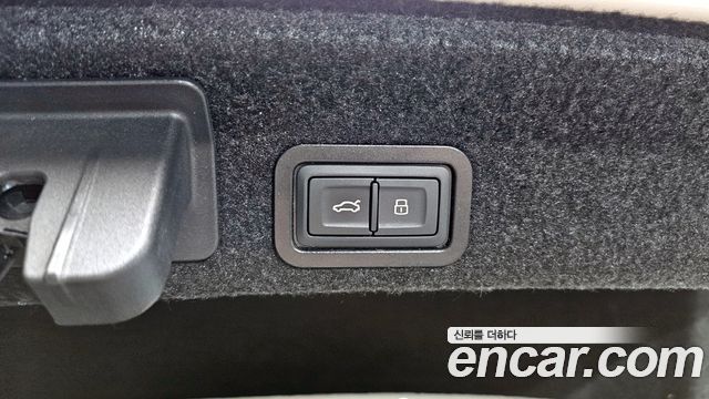 Audi A6 2021 — photo 34
