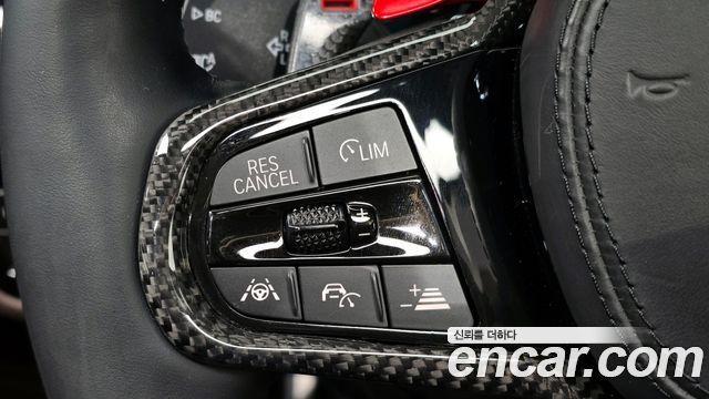 BMW 5-Series 2018 — photo 21
