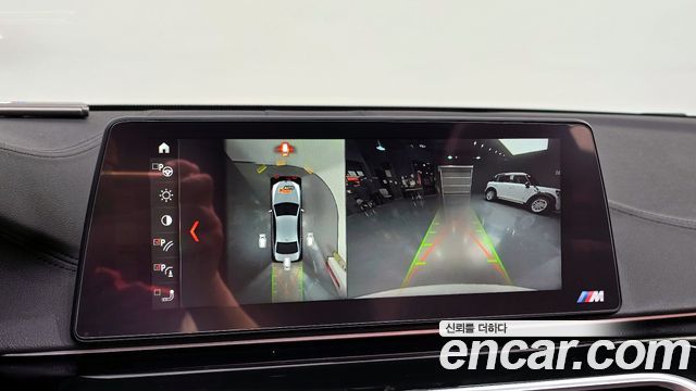 BMW 5-Series 2018 — photo 22