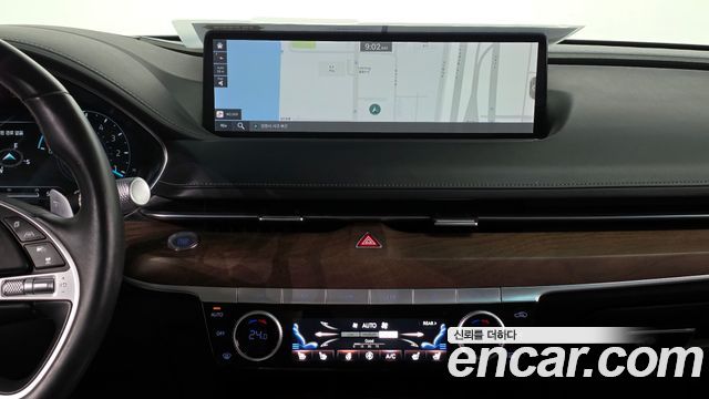 Genesis G80 2022 — photo 14