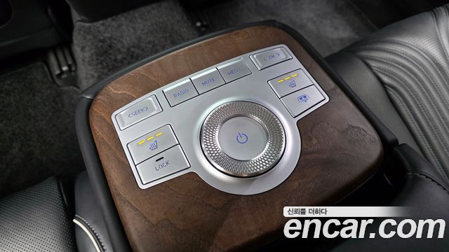 Genesis G80 2022 — photo 19
