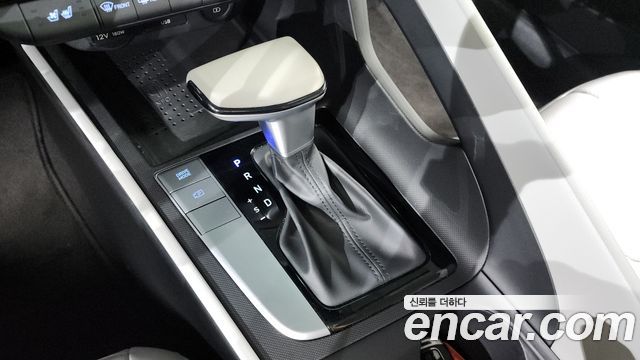 Hyundai AVANTE 2023 — photo 12