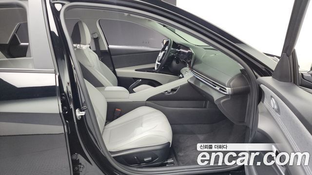 Hyundai AVANTE 2023 — photo 16