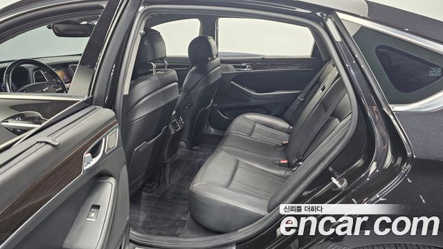 Genesis G80 2019 — photo 12