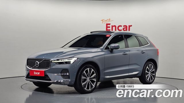 Volvo XC60 2022 — photo 1