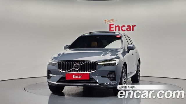 Volvo XC60 2022 — photo 3